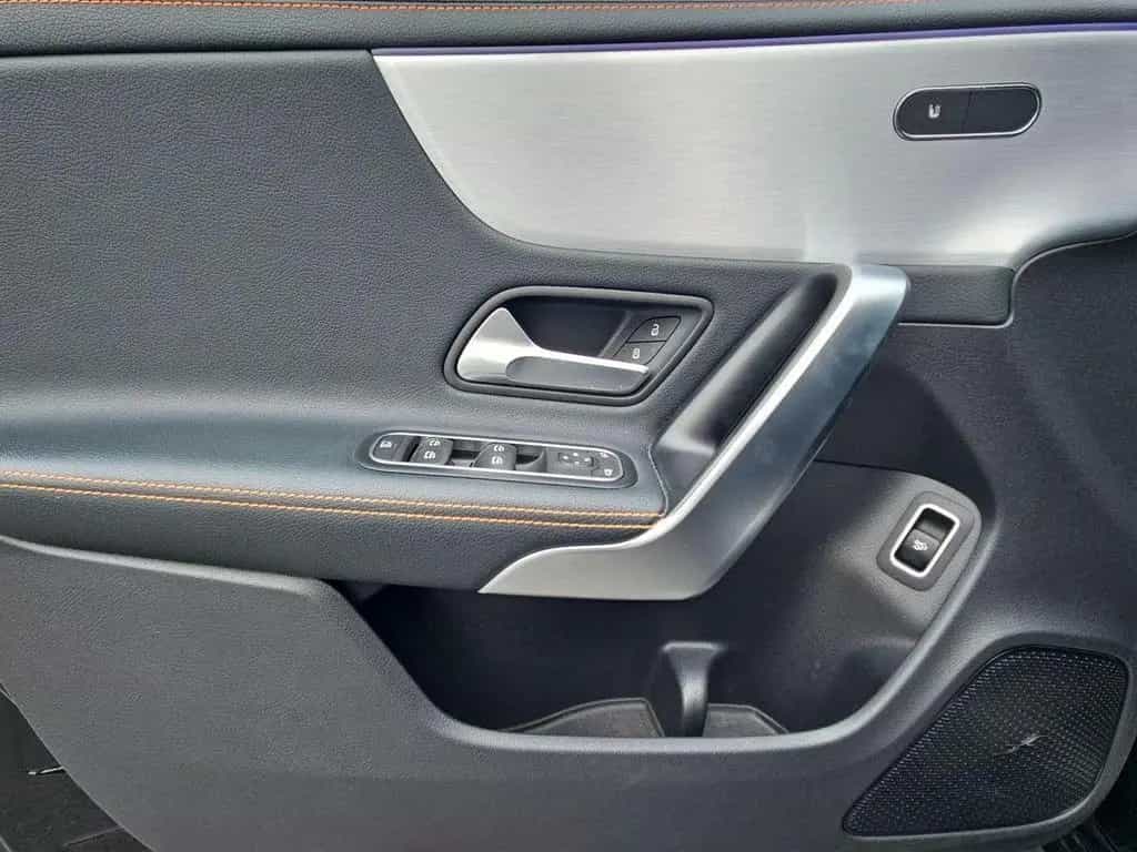 Mercedes-Benz CLA-Class 250 4Matic Edition 1 RFK LED SOUNDS 19 ZOLL 09/2019-photo-2