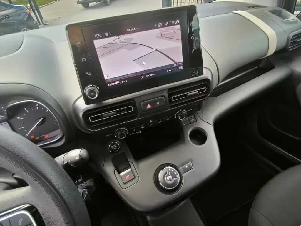 Citroën Berlingo M PureTech 130 EAT8 FEEL*Navi*Kamera 08/2021-photo-10