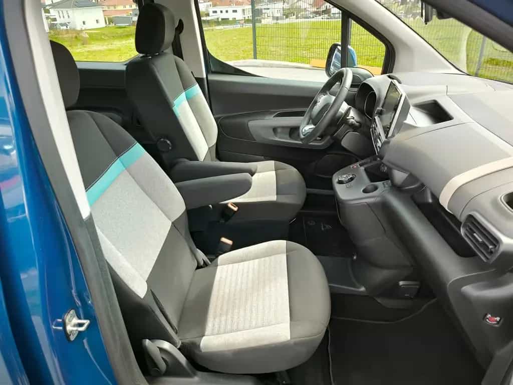 Citroën Berlingo M PureTech 130 EAT8 FEEL*Navi*Kamera 08/2021-photo-9