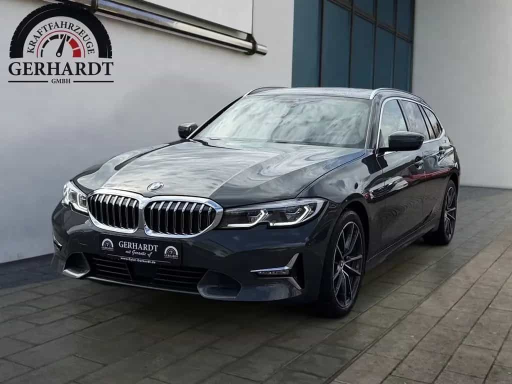 BMW 3 Series 08/2021-photo-0