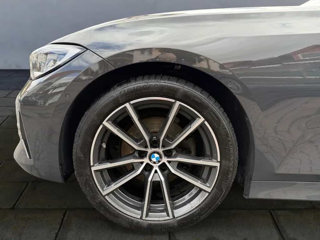 BMW 3 Series 08/2021-photo-13