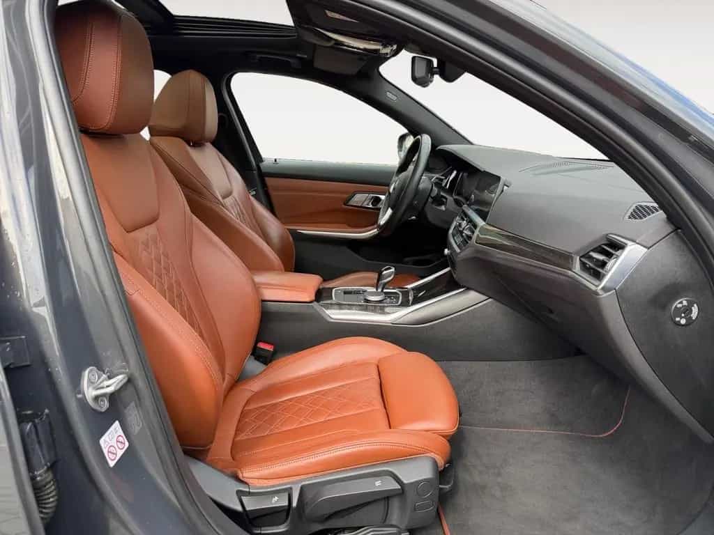 BMW 3 Series 08/2021-photo-14