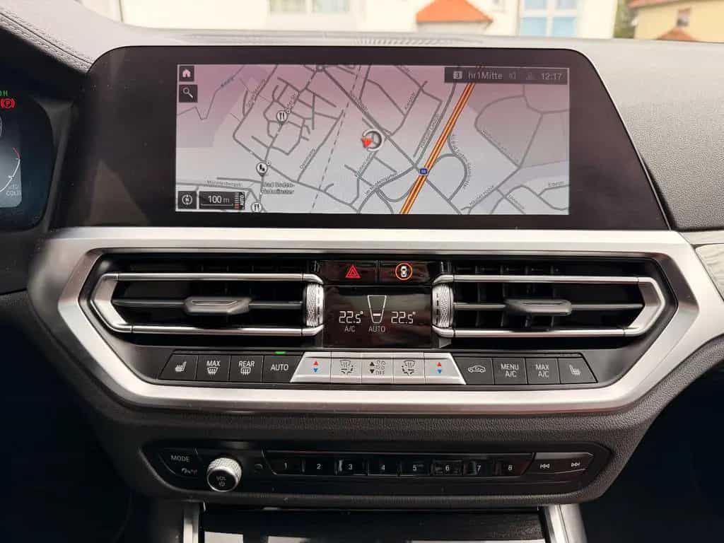 BMW 3 Series 08/2021-photo-27