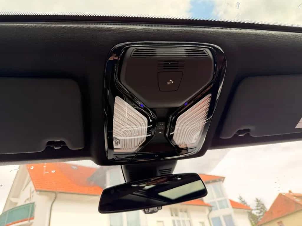 BMW 3 Series 08/2021-photo-29