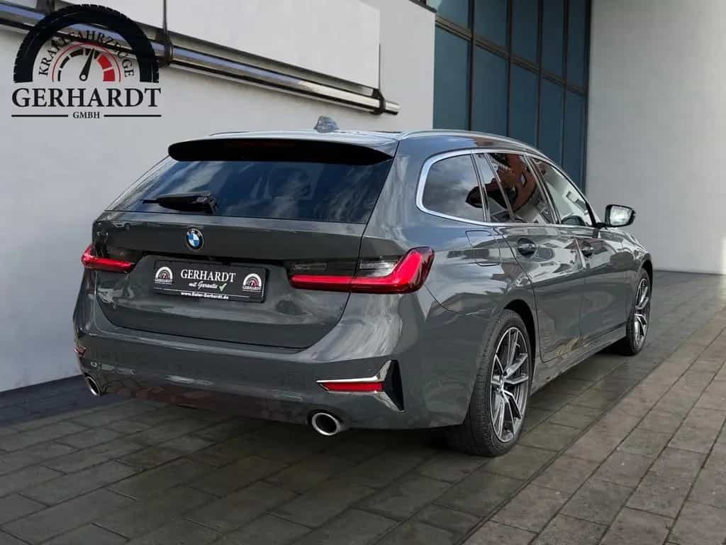 BMW 3 Series 08/2021-photo-4