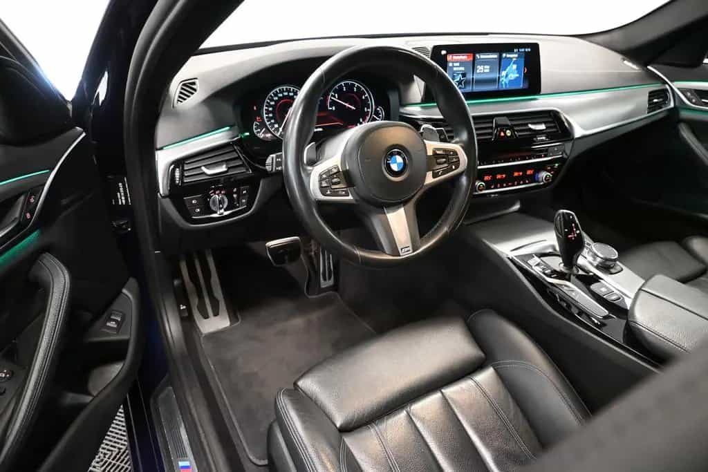 BMW 5 Series 530 d xDrive M Sport*LED*ST-HEIZ*RFK*AHK*ACC 08/2018-photo-12