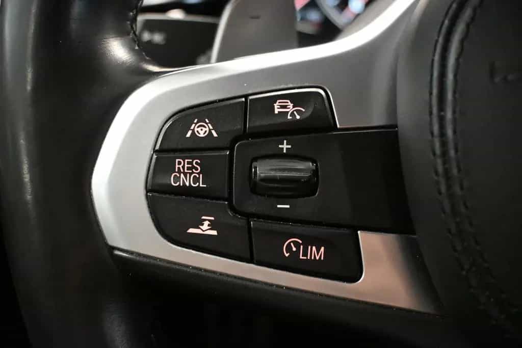 BMW 5 Series 530 d xDrive M Sport*LED*ST-HEIZ*RFK*AHK*ACC 08/2018-photo-21