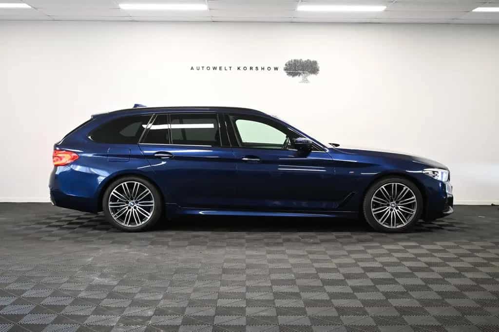 BMW 5 Series 530 d xDrive M Sport*LED*ST-HEIZ*RFK*AHK*ACC 08/2018-photo-4