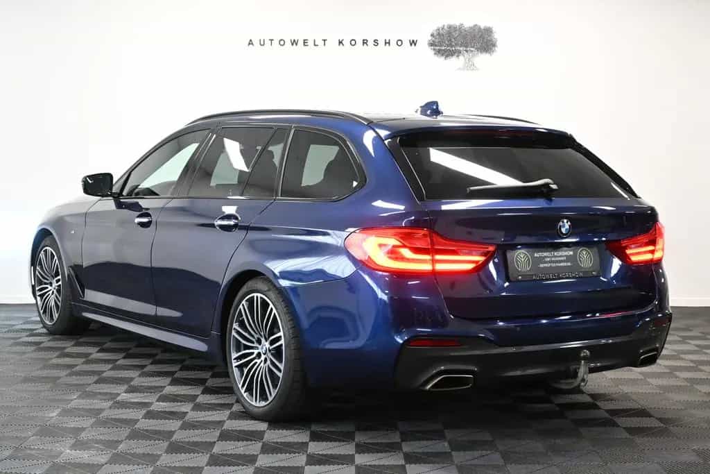 BMW 5 Series 530 d xDrive M Sport*LED*ST-HEIZ*RFK*AHK*ACC 08/2018-photo-9