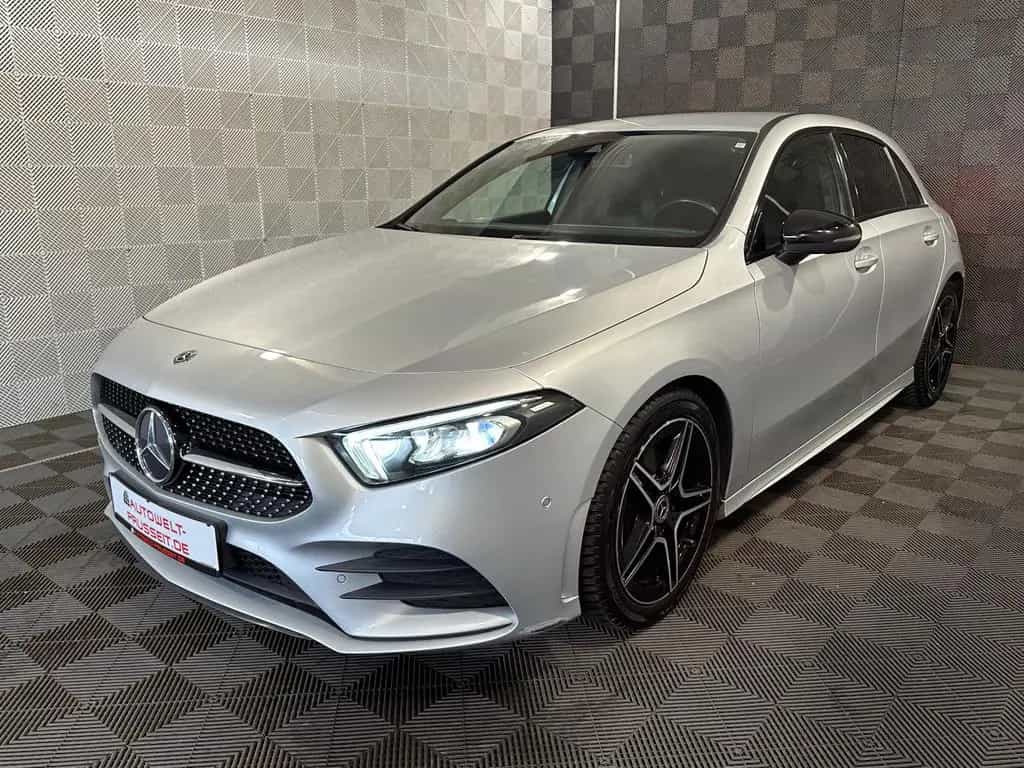 Mercedes-Benz A-Class 200*AMG LINE*NIGHT-LED-TEMPO-MBUX-R.KAM-SPUR 03/2019-photo-1