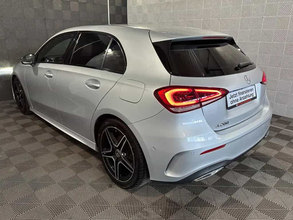 Mercedes-Benz A-Class 200*AMG LINE*NIGHT-LED-TEMPO-MBUX-R.KAM-SPUR 03/2019-photo-2