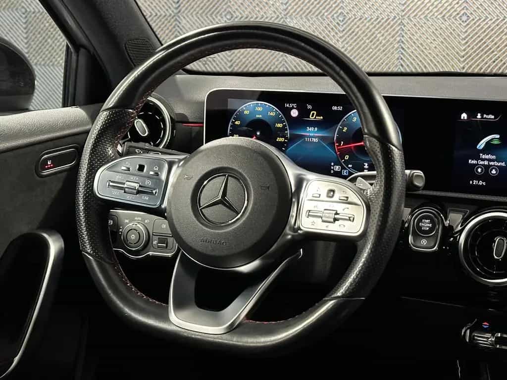 Mercedes-Benz A-Class 200*AMG LINE*NIGHT-LED-TEMPO-MBUX-R.KAM-SPUR 03/2019-photo-27