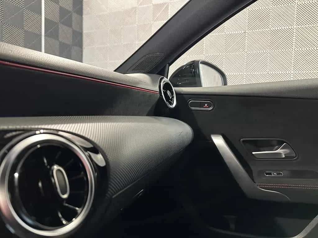 Mercedes-Benz A-Class 200*AMG LINE*NIGHT-LED-TEMPO-MBUX-R.KAM-SPUR 03/2019-photo-37