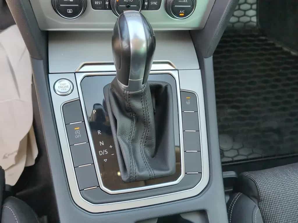 Volkswagen Passat Variant Comfortline *LED*AHK*ACC*Assist+* 06/2018-photo-11