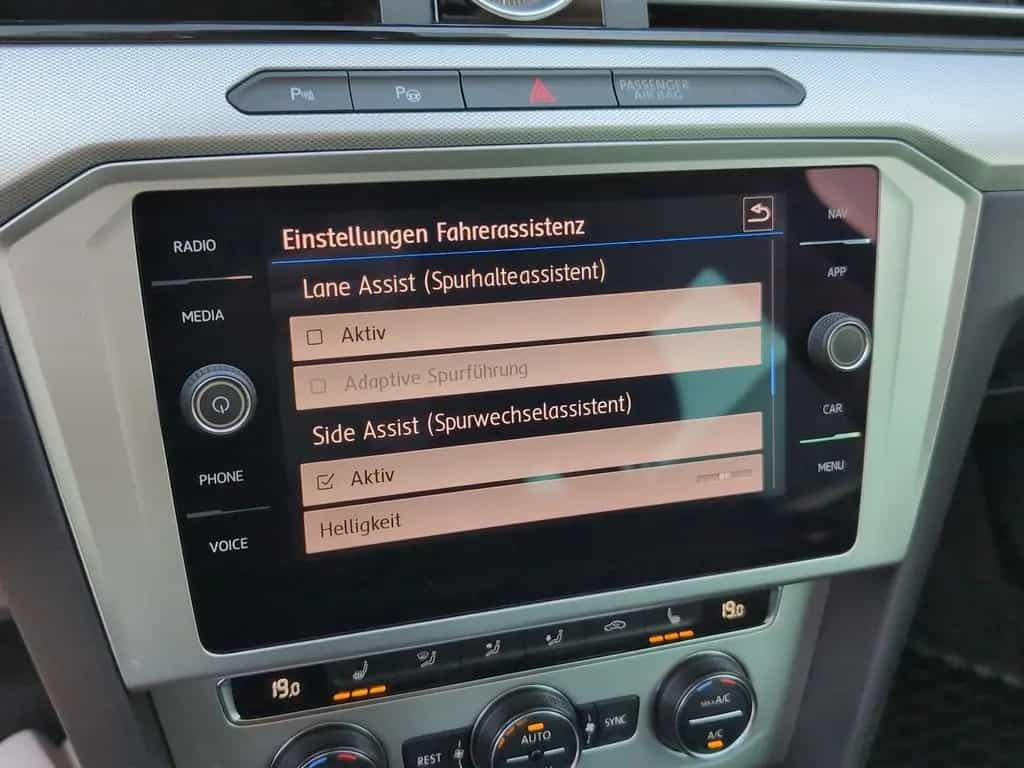 Volkswagen Passat Variant Comfortline *LED*AHK*ACC*Assist+* 06/2018-photo-14
