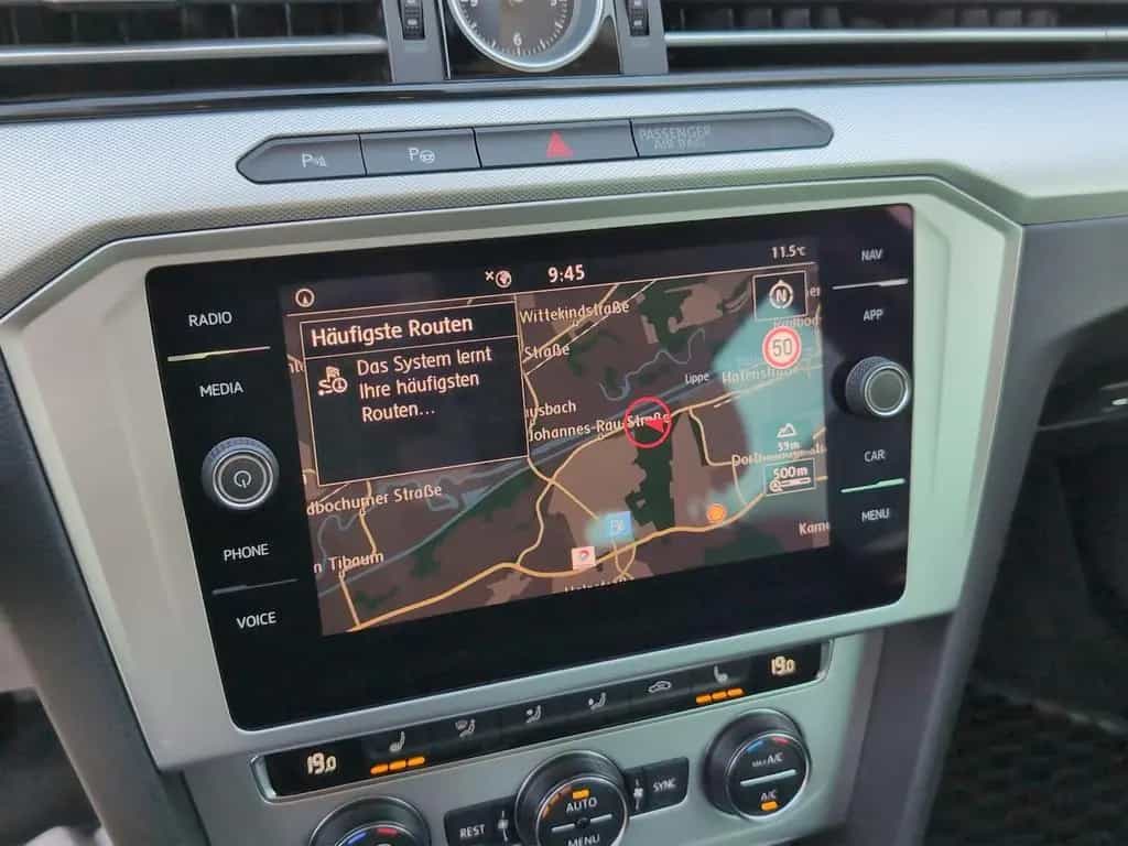 Volkswagen Passat Variant Comfortline *LED*AHK*ACC*Assist+* 06/2018-photo-9