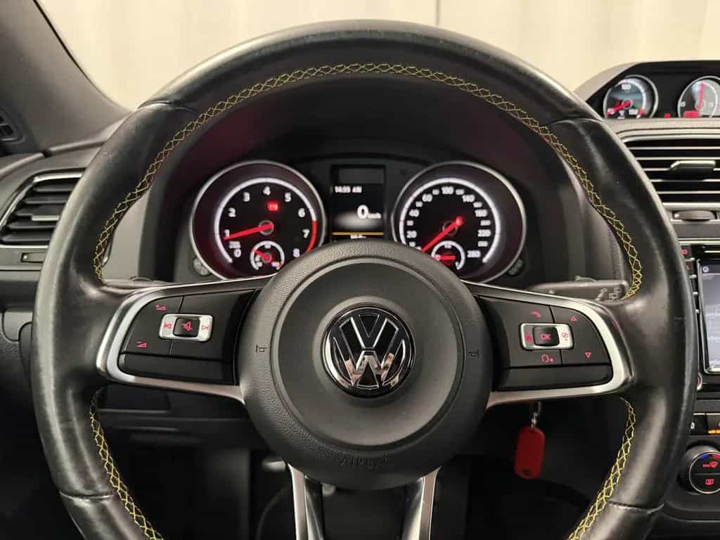 Volkswagen Scirocco 2.0 TSI BMT CLUB Sondermodell Navi PDC 03/2016-photo-13