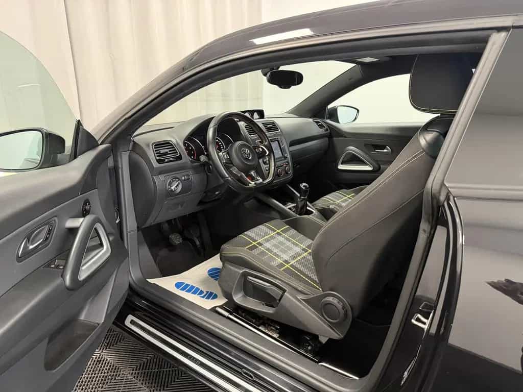 Volkswagen Scirocco 2.0 TSI BMT CLUB Sondermodell Navi PDC 03/2016-photo-8