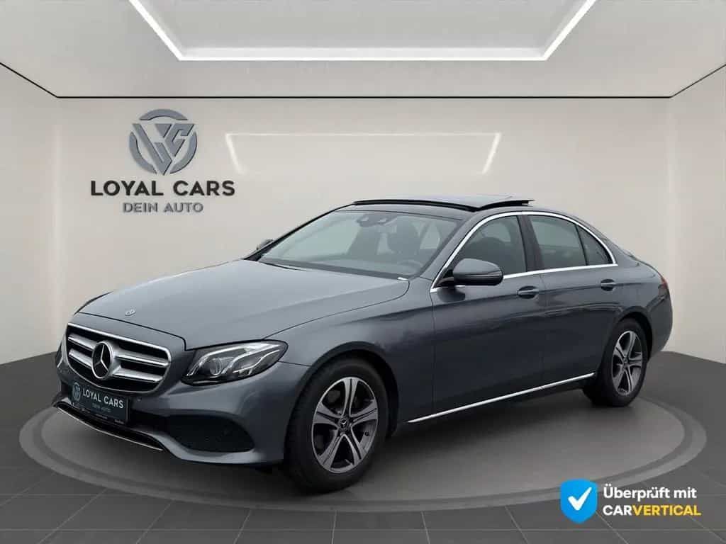 Mercedes-Benz E-Class 200 Lim*Widescreen*PANO*Mbeam*KAMERA*Dist+*Amb 07/2018-photo-0