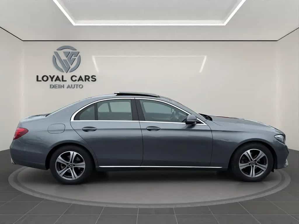 Mercedes-Benz E-Class 200 Lim*Widescreen*PANO*Mbeam*KAMERA*Dist+*Amb 07/2018-photo-5