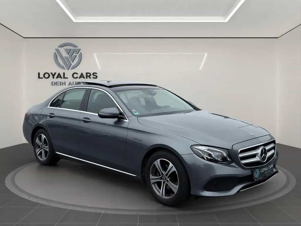 Mercedes-Benz E-Class 200 Lim*Widescreen*PANO*Mbeam*KAMERA*Dist+*Amb 07/2018-photo-6