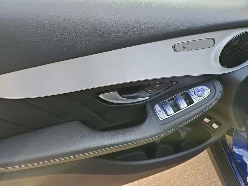Mercedes-Benz GLC 300 d 4Matic AMG-Line Navi AHK LED Standheiz 10/2019-photo-13