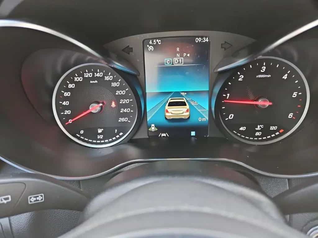 Mercedes-Benz GLC 300 d 4Matic AMG-Line Navi AHK LED Standheiz 10/2019-photo-17