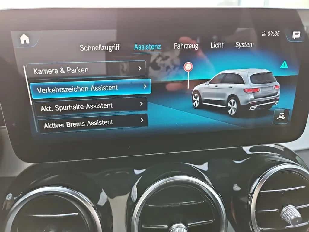 Mercedes-Benz GLC 300 d 4Matic AMG-Line Navi AHK LED Standheiz 10/2019-photo-20