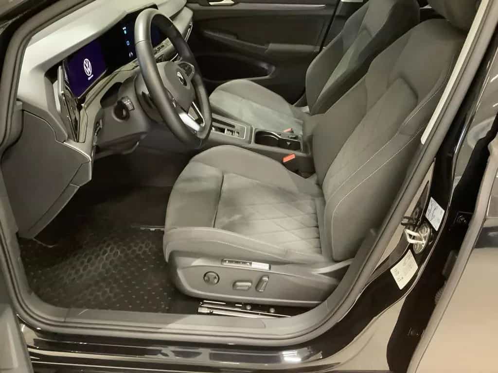 Volkswagen Golf Style 1,5 eTSI DSG,AHZV,Navi,Kamera,Pano,Ma 07/2020-photo-10