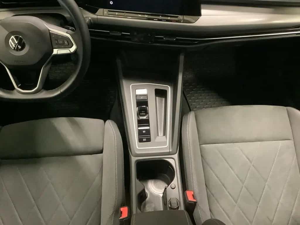 Volkswagen Golf Style 1,5 eTSI DSG,AHZV,Navi,Kamera,Pano,Ma 07/2020-photo-16