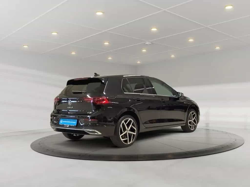 Volkswagen Golf Style 1,5 eTSI DSG,AHZV,Navi,Kamera,Pano,Ma 07/2020-photo-3