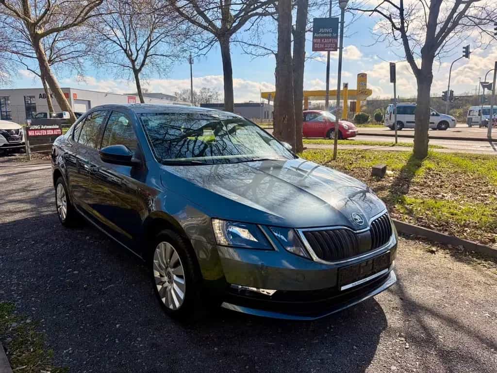 Skoda Octavia Lim. Ambition 06/2017-photo-0