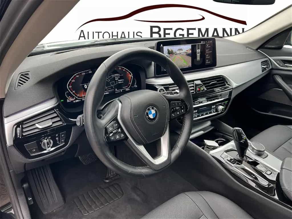 BMW 5 Series 520 d T xDrive ACC DA+ HUD HK 11/2022-photo-9