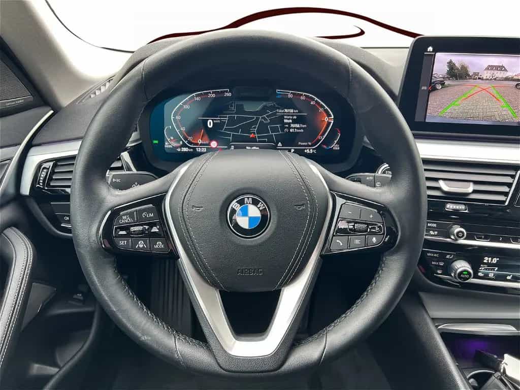 BMW 5 Series 520 d T xDrive ACC DA+ HUD HK 11/2022-photo-11