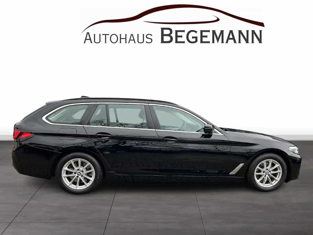 BMW 5 Series 520 d T xDrive ACC DA+ HUD HK 11/2022-photo-3