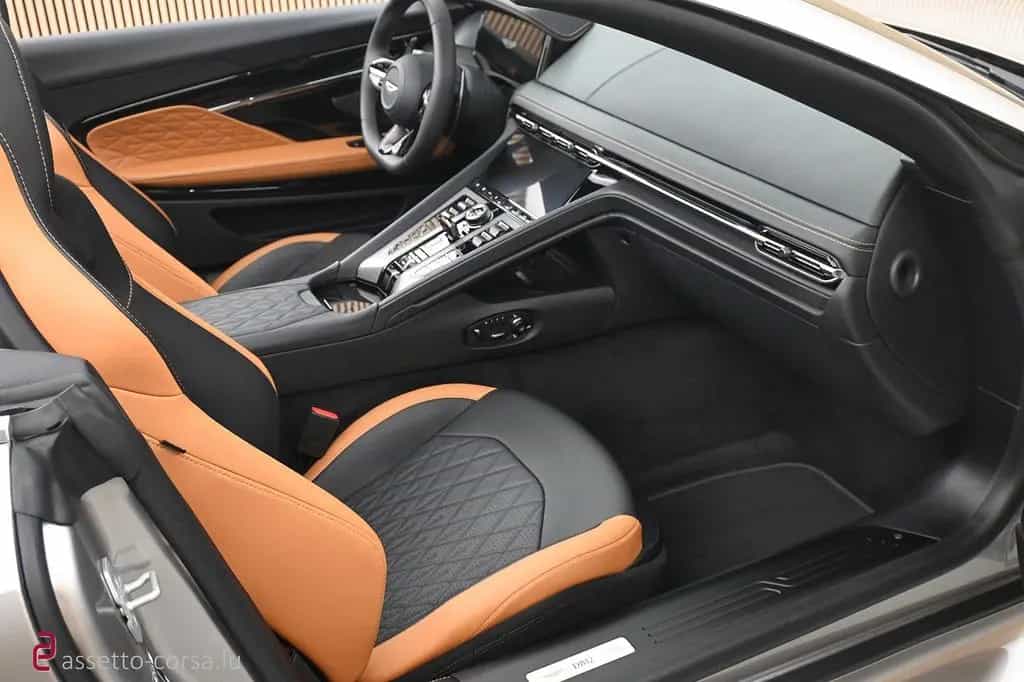 Aston Martin DB12 Volante*Dark Chrome*Full PPF *2367km*Mwst. 05/2024-photo-29