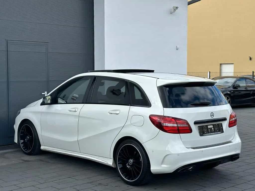 Mercedes-Benz B-Class 180 7G*AMG*CARBON*AMBIENTE*PANO*PDC*NAVI*NIGHT 12/2016-photo-17