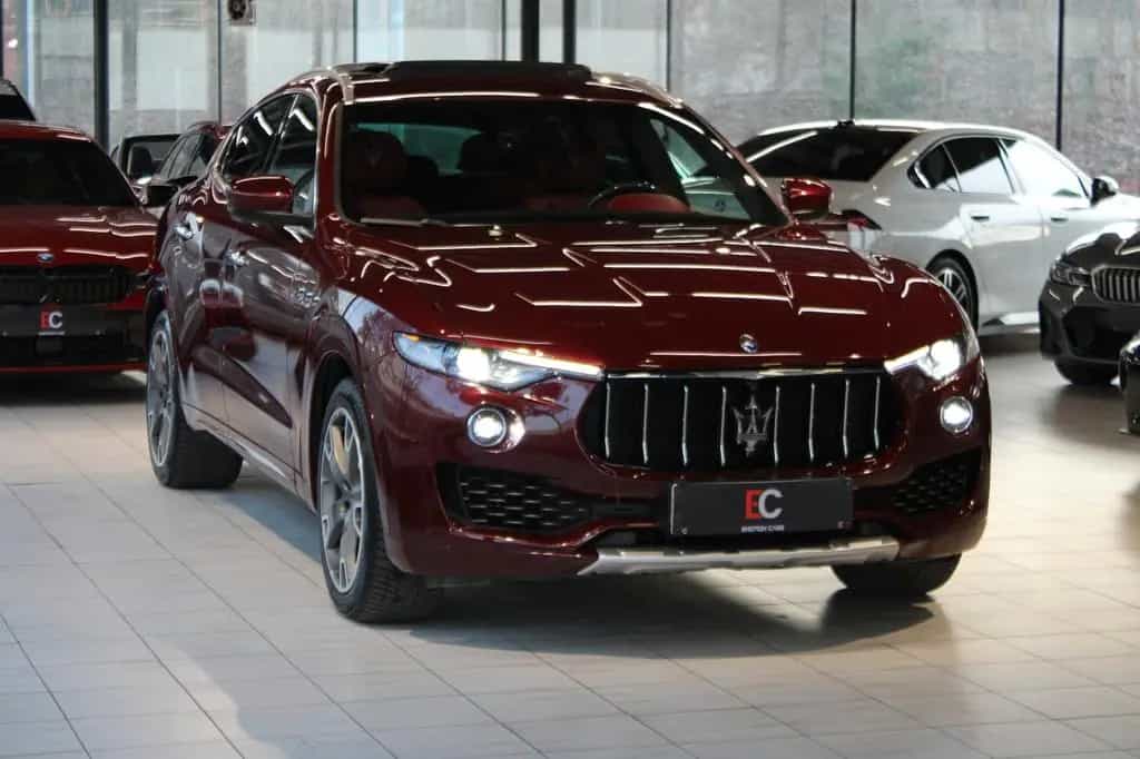 Maserati Levante SQ4 GranLusso ACC/Pano/B&W 06/2017-photo-14