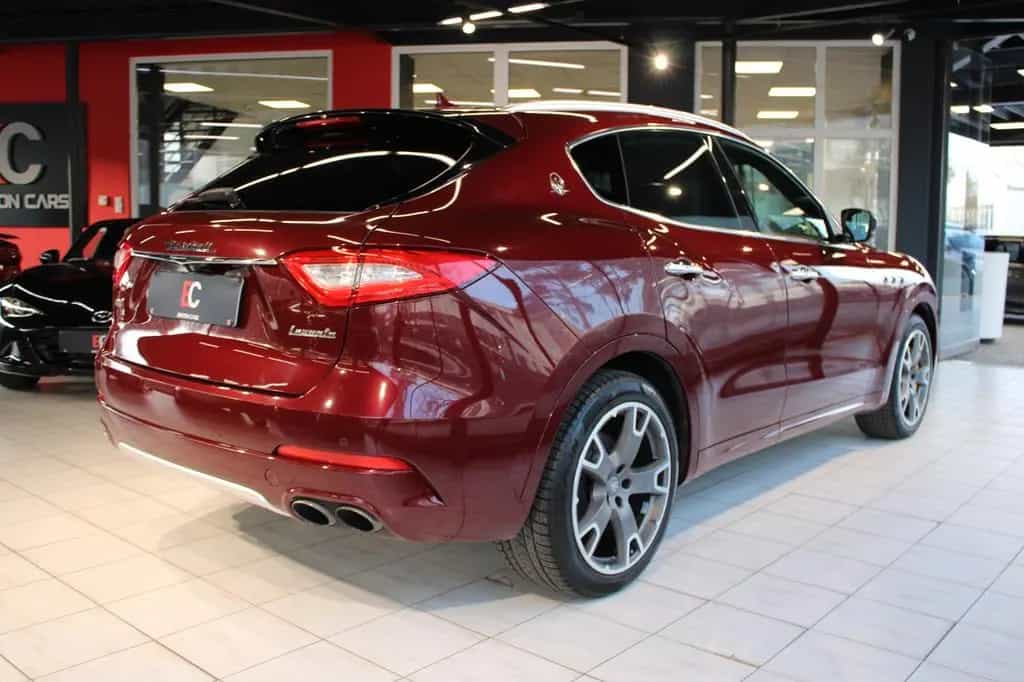 Maserati Levante SQ4 GranLusso ACC/Pano/B&W 06/2017-photo-3
