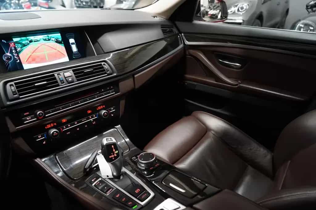 BMW 5 Series 535i Touring xDrive Luxury *Unfallfrei*2.Hand* 10/2016-photo-31