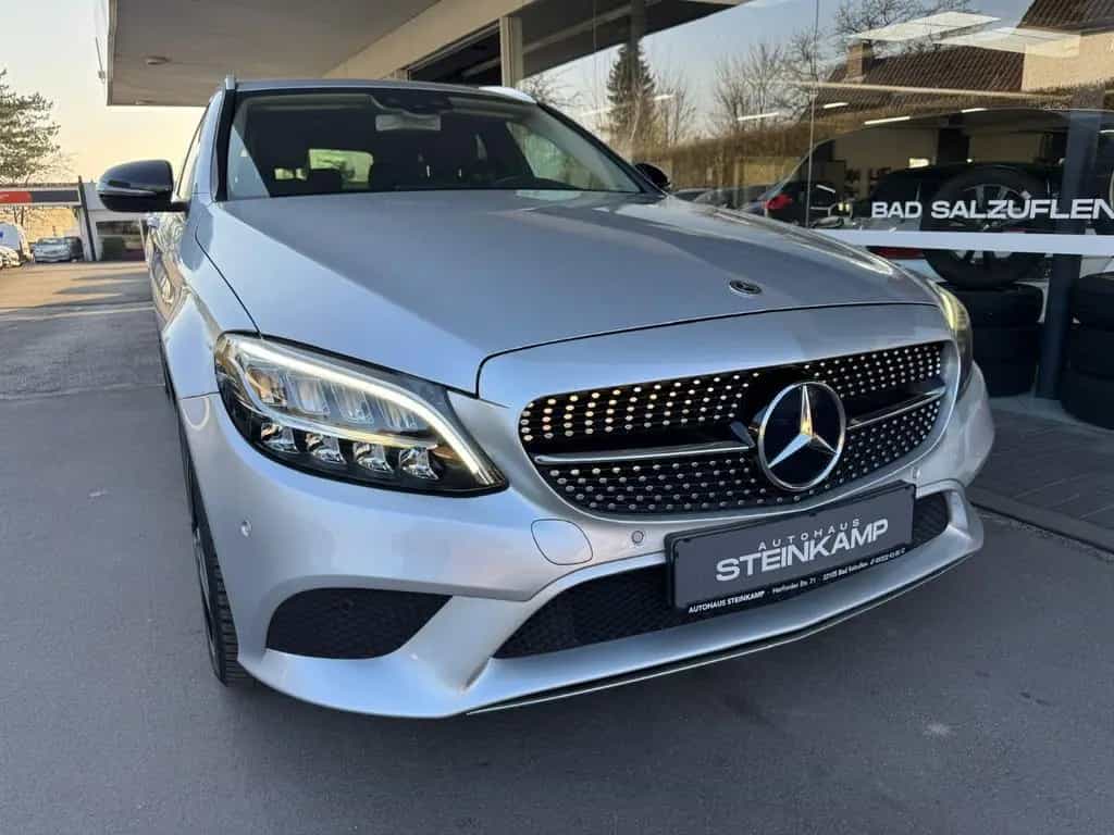 Mercedes-Benz C-Class 180 T CGI W205 * Aut. * LED * AMG 18' * Kamera 06/2019-photo-27