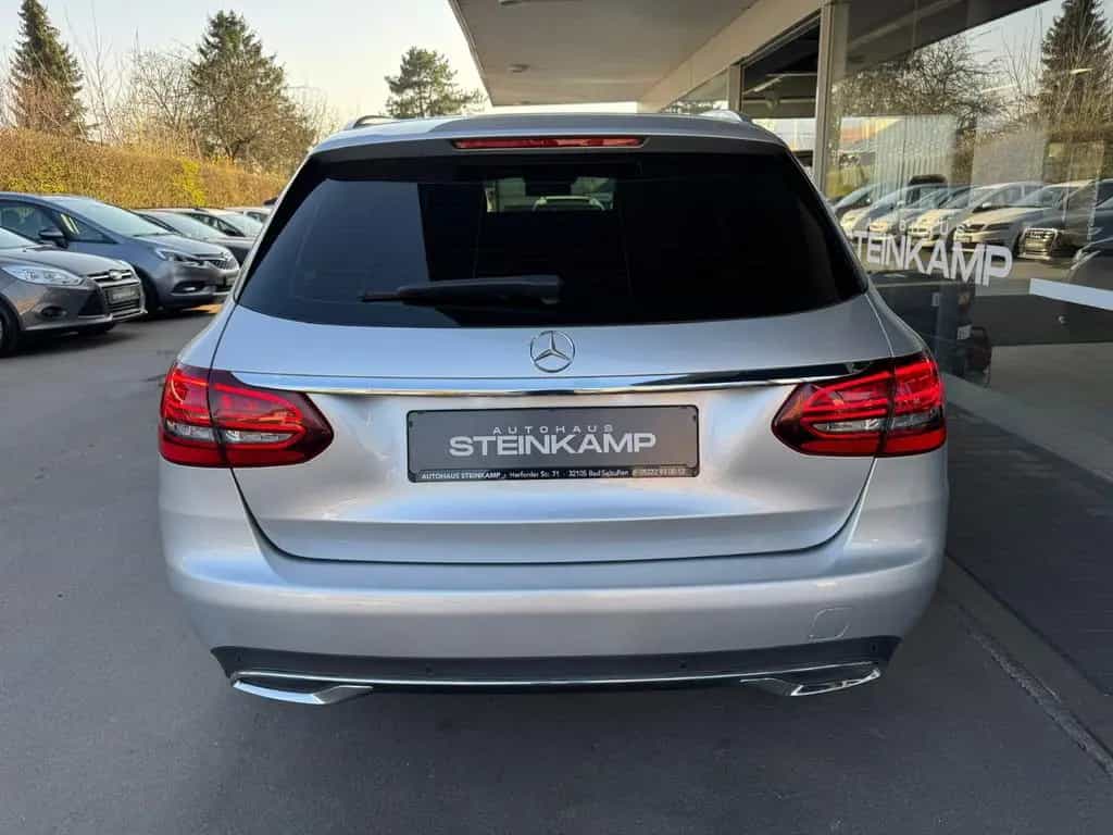 Mercedes-Benz C-Class 180 T CGI W205 * Aut. * LED * AMG 18' * Kamera 06/2019-photo-3