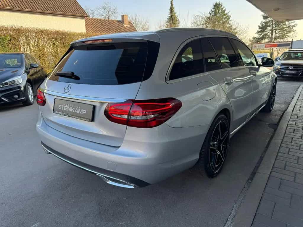 Mercedes-Benz C-Class 180 T CGI W205 * Aut. * LED * AMG 18' * Kamera 06/2019-photo-4