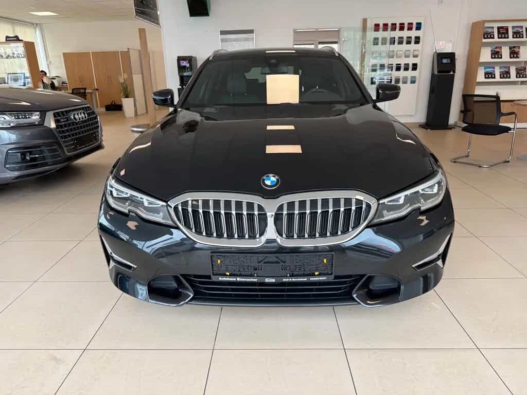 BMW 3 Series 320 3 Touring 320 d Luxury Line 03/2022-photo-1