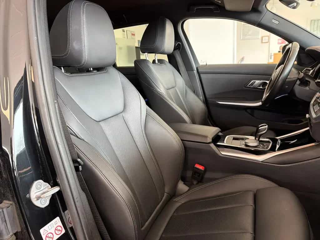 BMW 3 Series 320 3 Touring 320 d Luxury Line 03/2022-photo-10