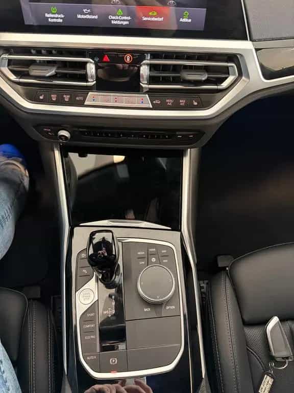 BMW 3 Series 320 3 Touring 320 d Luxury Line 03/2022-photo-31