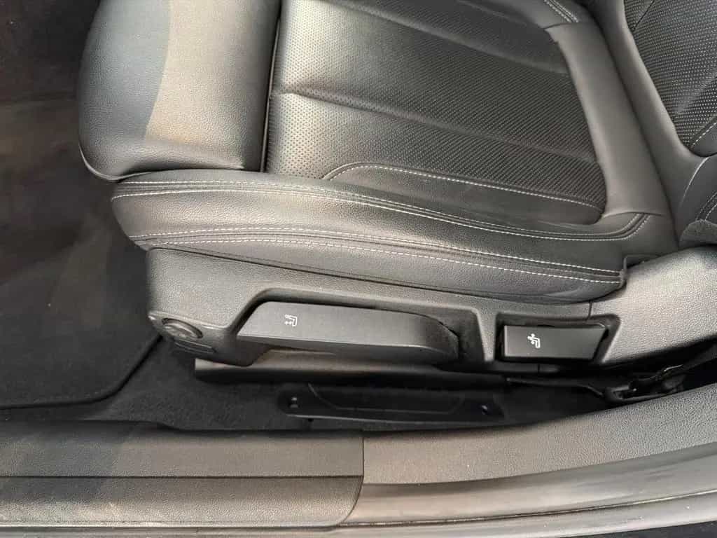 BMW 3 Series 320 3 Touring 320 d Luxury Line 03/2022-photo-37
