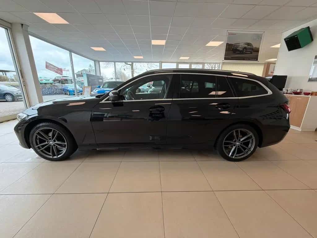 BMW 3 Series 320 3 Touring 320 d Luxury Line 03/2022-photo-7