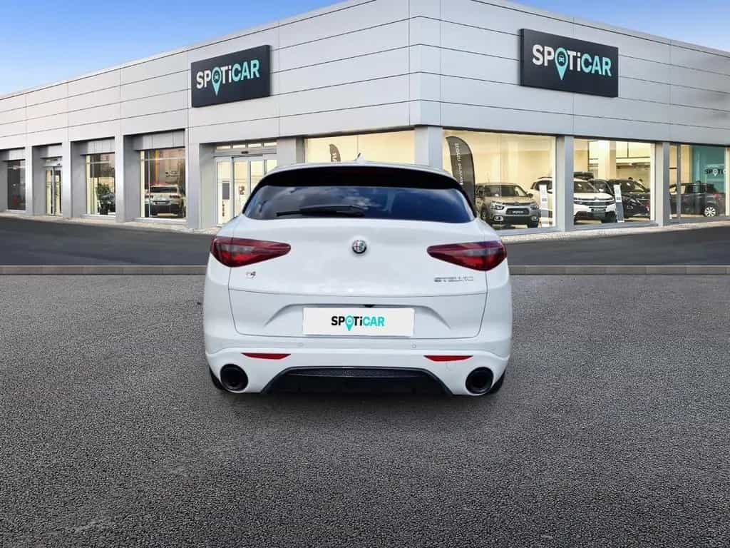 Alfa Romeo Stelvio Veloce Q4 280 Automatik *Navi*SHZ*Kamera 04/2023-photo-2