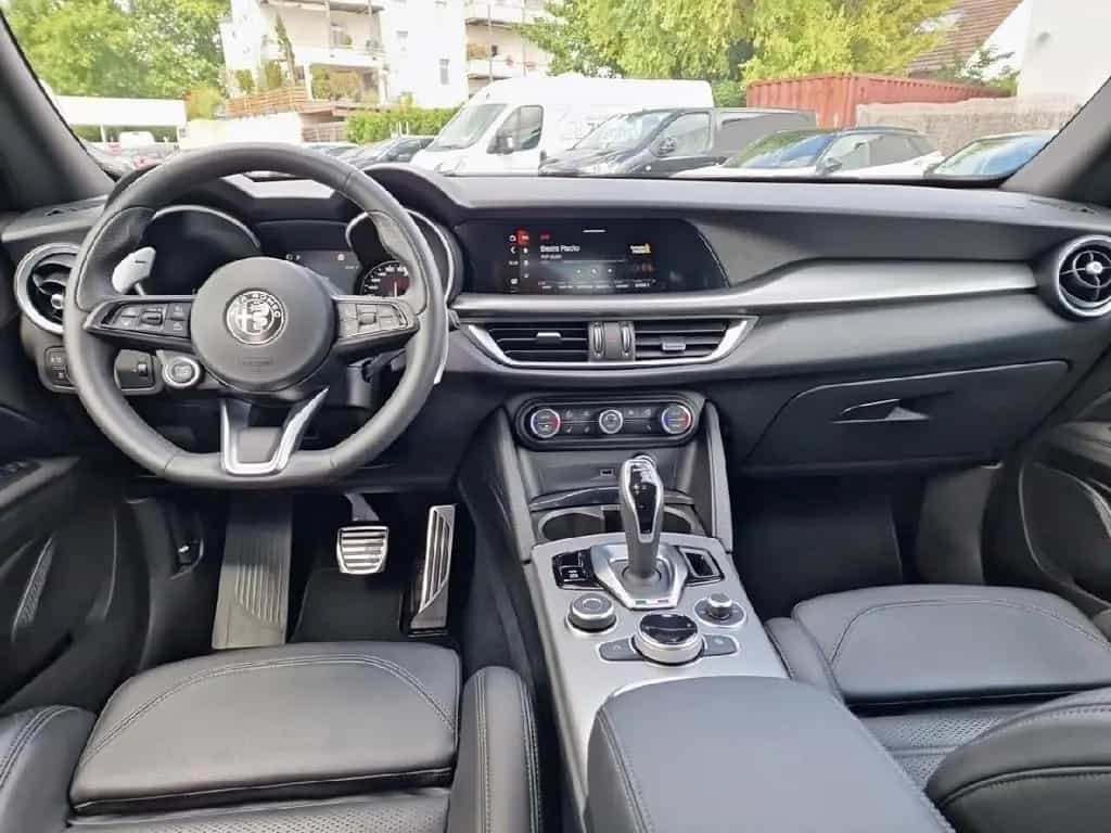 Alfa Romeo Stelvio Veloce Q4 280 Automatik *Navi*SHZ*Kamera 04/2023-photo-5